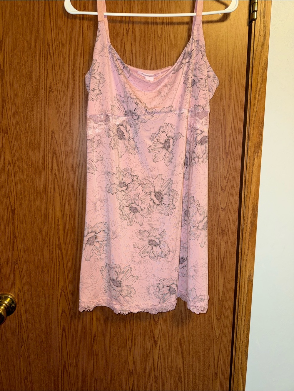 Victoria's Secret Pink Floral Lace-Trim Slip - Picture 2 of 8